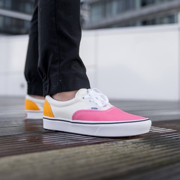 pink era vans